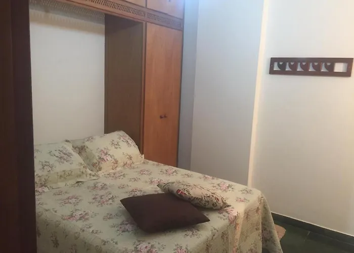 Apto. No Terreo Enseada Ubatuba Com Piscina P/ 5 Pessoas, Brasil