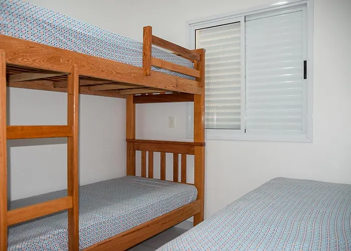 Pe Na Areia , Excelente! Apartamento Ubatuba, Brasil