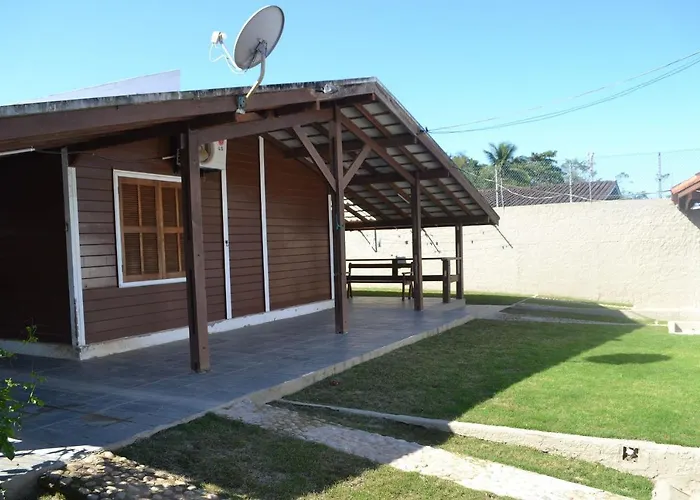 Maranduba Chale Marbela 6-F — 2 Quartos, Churrasqueira, Piscina, 3 Quadras Do Mar Ubatuba, Brasil