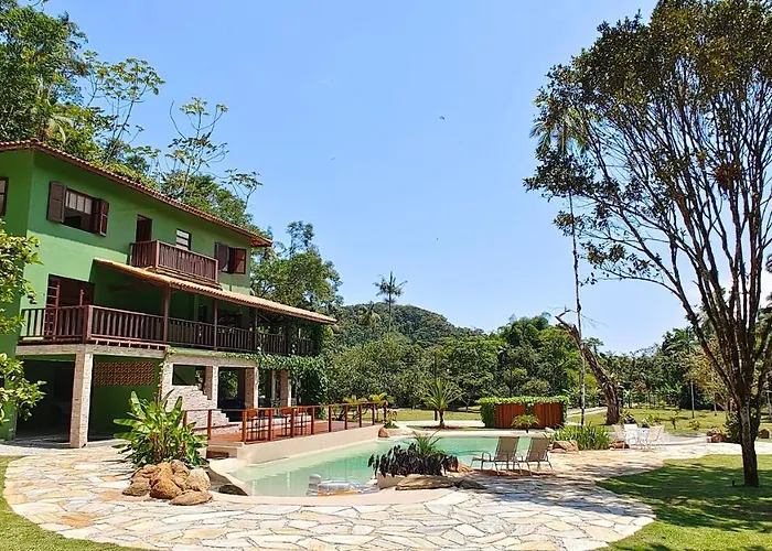 Villa Cambuca - Linda Casa Com Piscina E Lago Perto Das Mais Belas Praias Do Norte De Ubatuba, Brasil