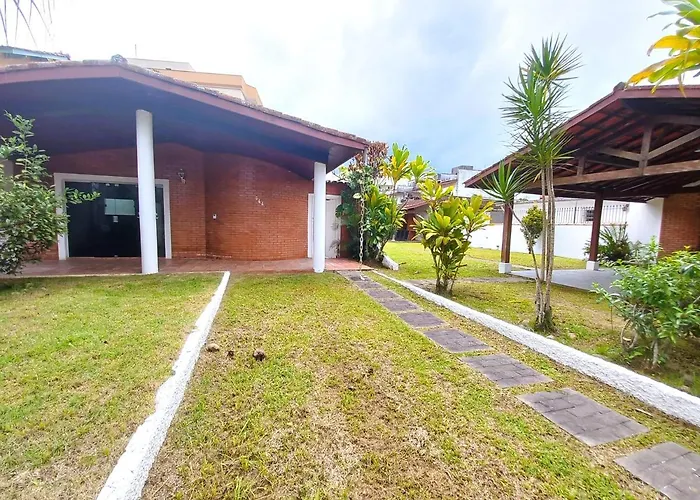 Casa Jardim Com 5 Quartos Em Ubatuba, Brasil