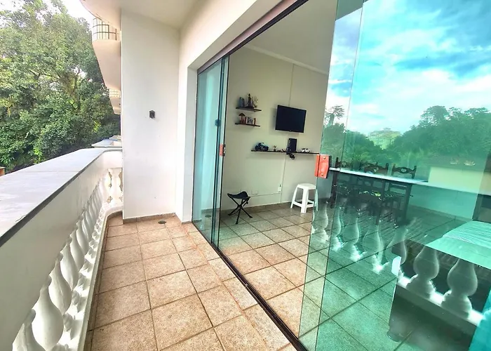 Apartamento com piscina no Itaguá em Ubatuba, Brasil
