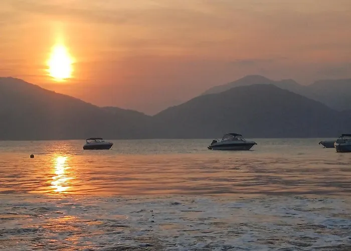 Casa Na Praia Do Lázaro Ubatuba, Brasil
