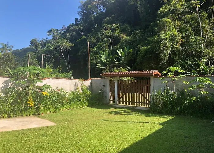 Casa Ampla e Confortável a 10 minutos Praia Ubatumirim Cambuca Ubatuba, Brasil