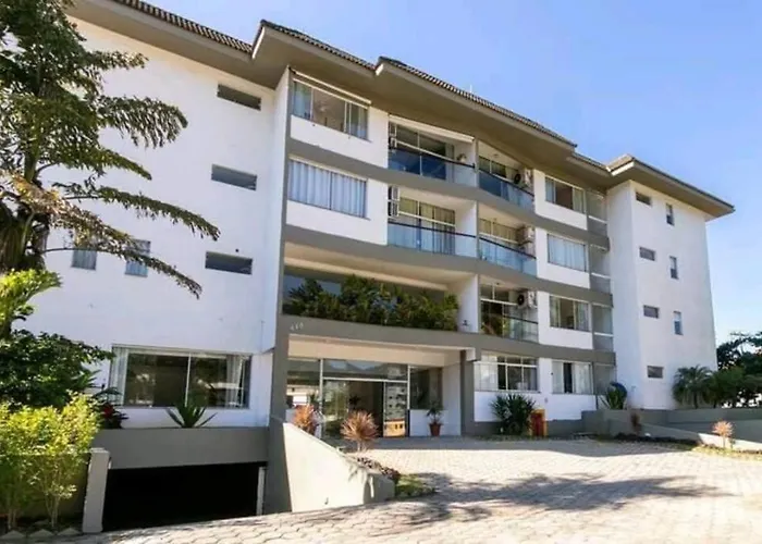 Excelente apartamento nr 317, 2dormitórios, Pé na Areia Praia das Toninhas com Piscina Ubatuba, Brasil