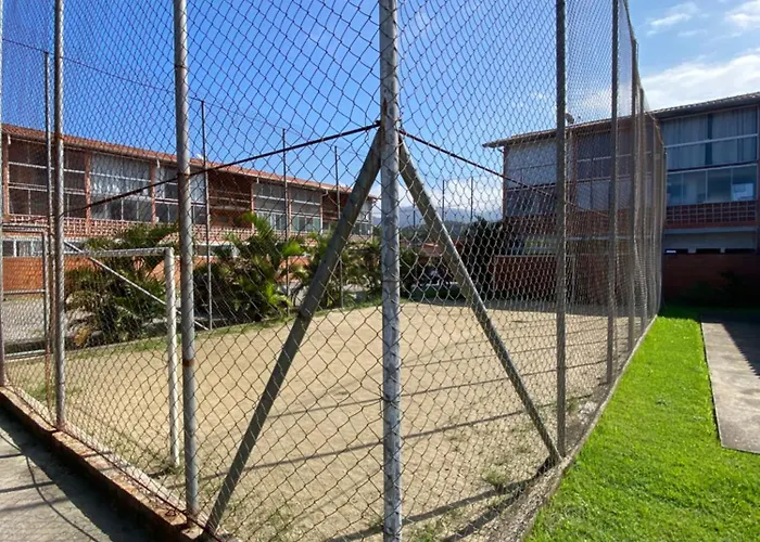 Apartamento a 250 metros da Praia do Sapê e Maranduba - Piscina e Ar condicionado Ubatuba, Brasil