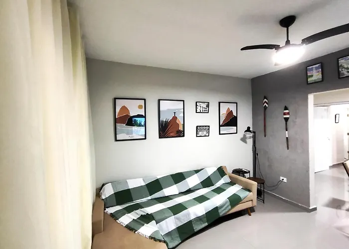 Casa Ubatubana I, em Praia do Sapê - Ar condicionado, garagem, cozinha completa e Wi-Fi, Brasil