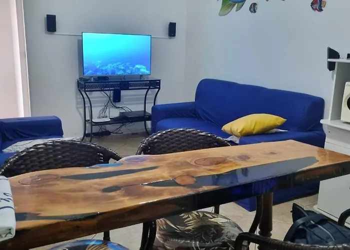 Apartamento de fácil acesso no Itaguá Ubatuba, Brasil