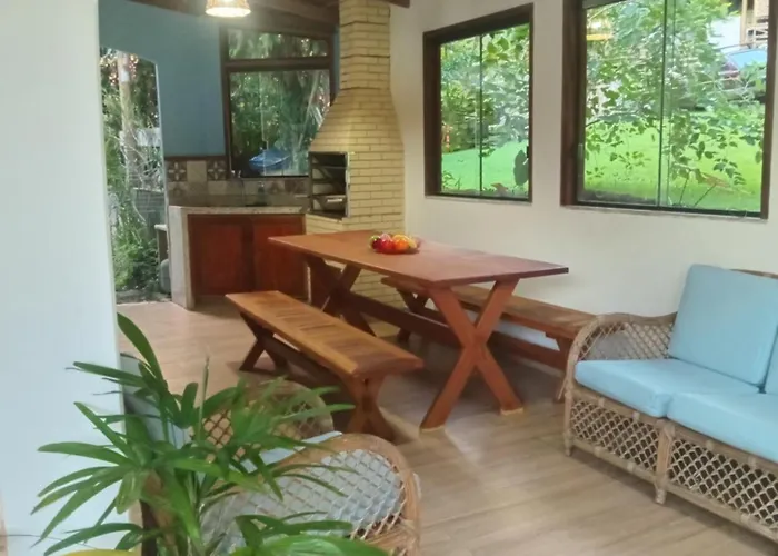 Casa 8P Com Ar 90M Praia Fortaleza Ubatuba, Brasil