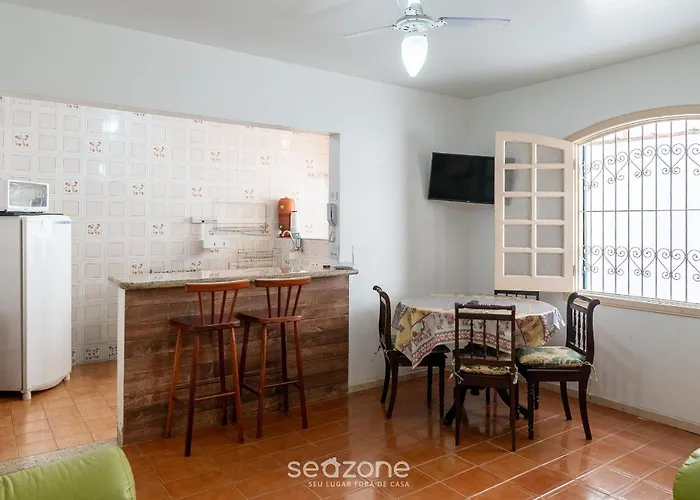 Elegante Apto A 260M Da Praia Grande Bti003 Ubatuba, Brasil