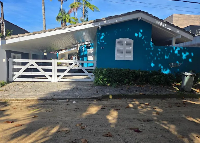 Casa pé na areia - Praia do Lázaro Ubatuba, Brasil