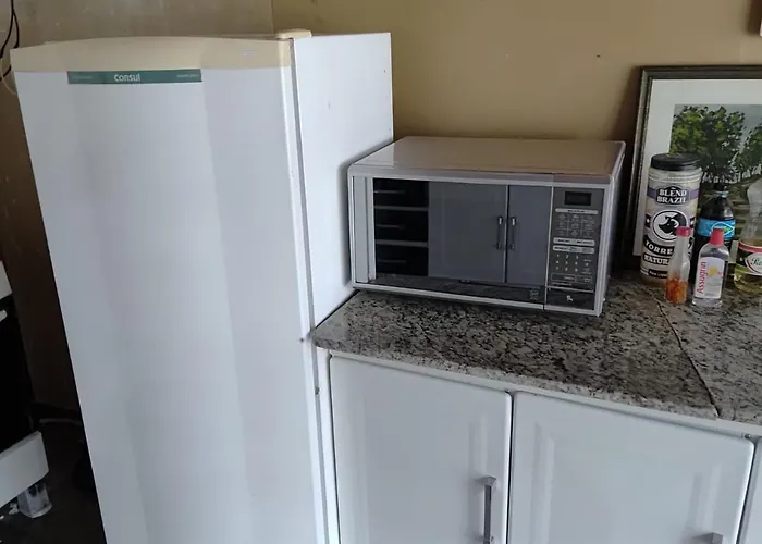Quarto para casal N 02 Suítes João e Maria Ubatuba, Brasil