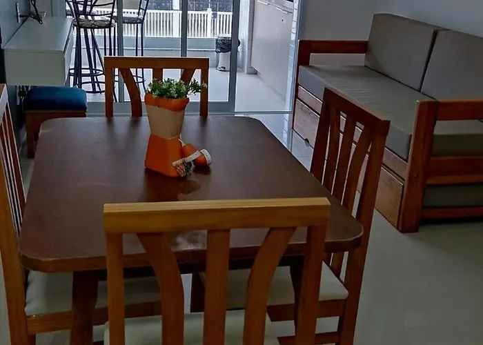 Apartamento Na Praia Das Toninhas Em Ubatuba 350M Da Praia -2 Quartos Sendo 1 Suite, Piscina, Varanda Gourmet Com Churrasqueira, Ar Condicionado, Cozinha Completa, Duas Garagens, Brasil