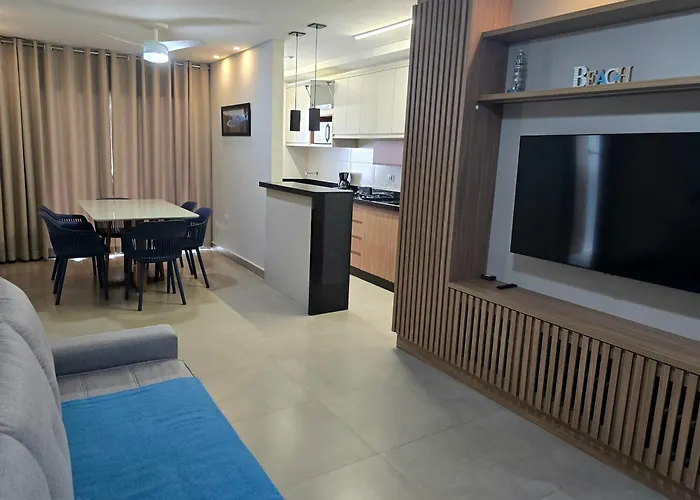 Apartamento Novo com 2 Suítes na Praia das Toninhas Ubatuba, Brasil