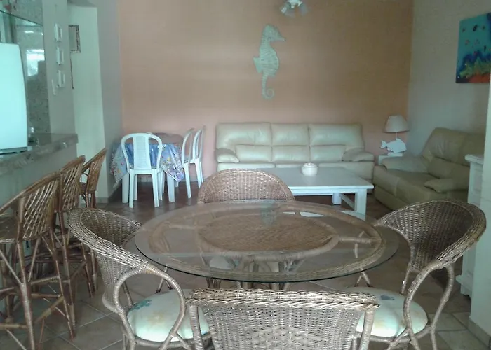 Apartamento Na Praia Grande Em Ubatuba, Brasil