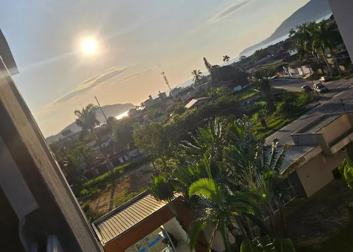 Incrível ap UBATUBA centro vista para o mar!, Brasil
