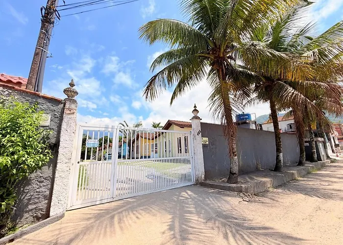 Condomínio Brisas da Praia com Wi-Fi - 300m da praia Ubatuba, Brasil
