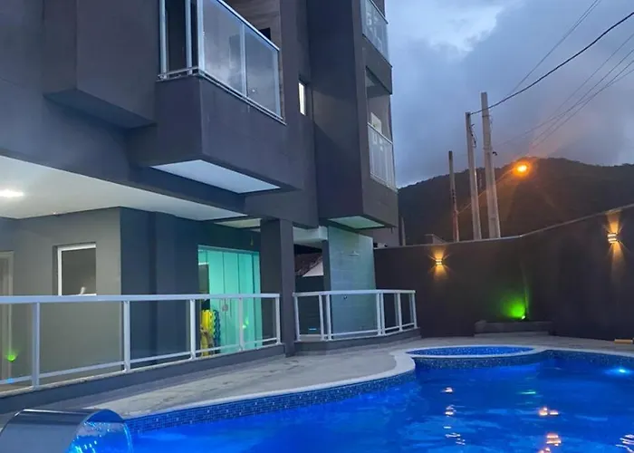 Apartamento Maranduba - 600 M Da Praia Ubatuba, Brasil