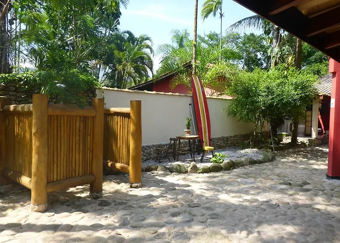 Mandacaru Chalés e Suítes Itamambuca Ubatuba, Brasil