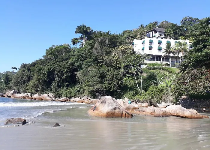 Wembley Beach Apto Duplo 703 E 702 Ubatuba, Brasil