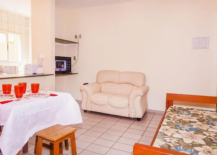 Apartamento Praia Grande Ubatuba Próximo Mar Internet WiFi, Brasil